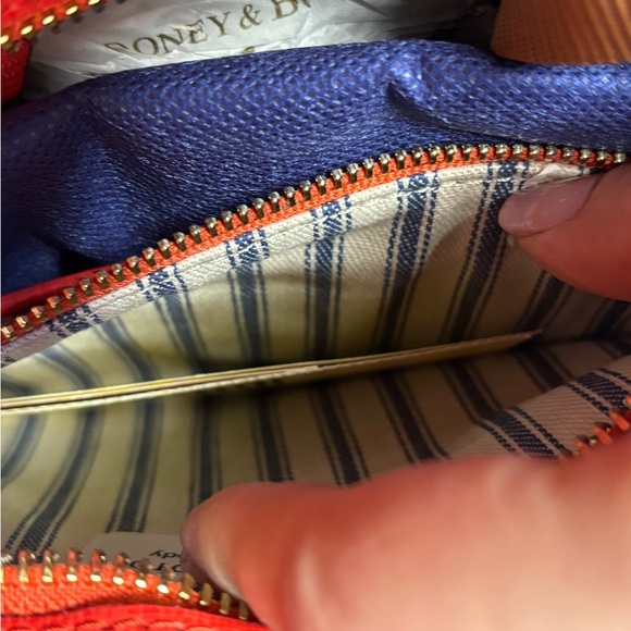 Dooney & Bourke Small Zip Convertible Crossbody/Shoulder Bag NWT - Picture 11 of 14